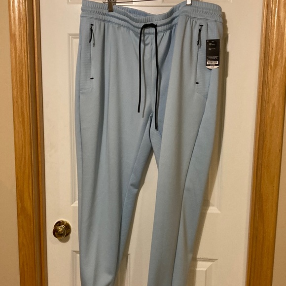 Xersion Mens sweatsuit set. SizeXXL - Picture 2 of 12